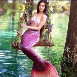 Meet your Posher, Miley